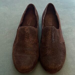 Ditto by Van Eli Size 8M